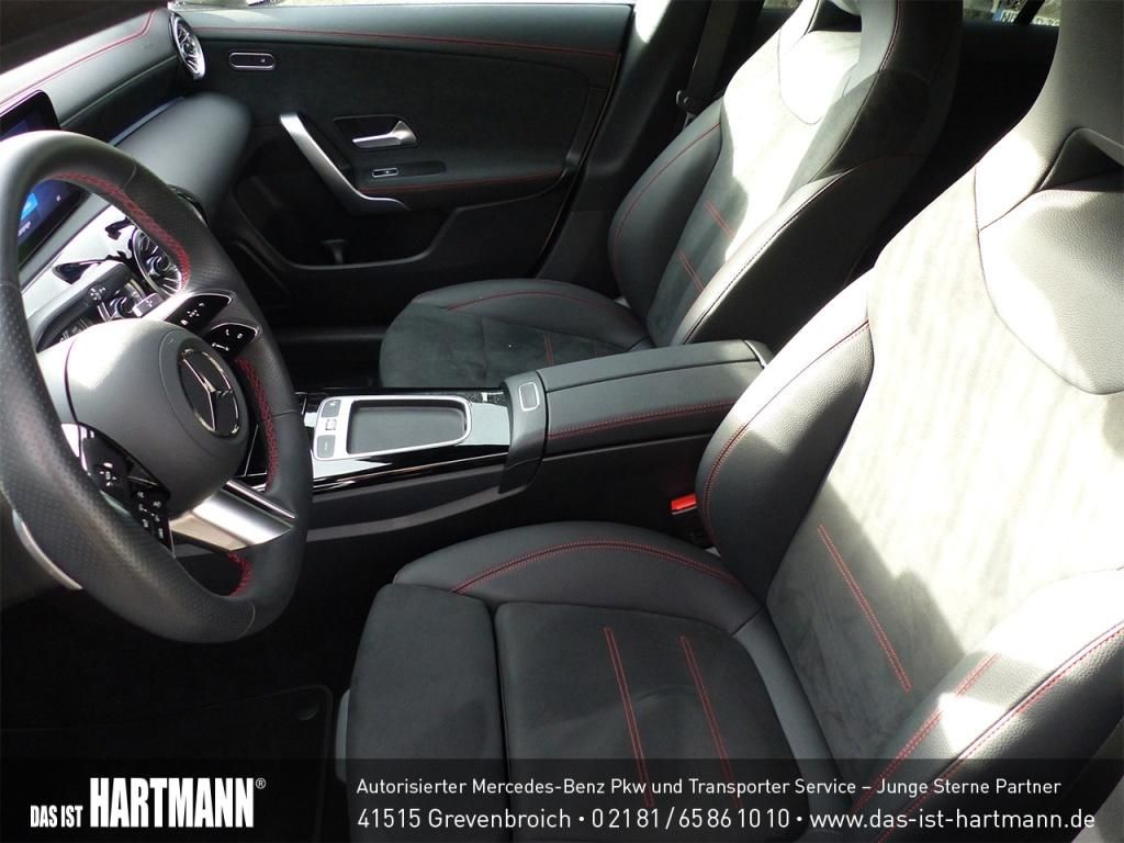 Mercedes-Benz CLA 200 2024