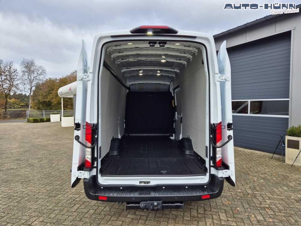 Ford Transit 2024
