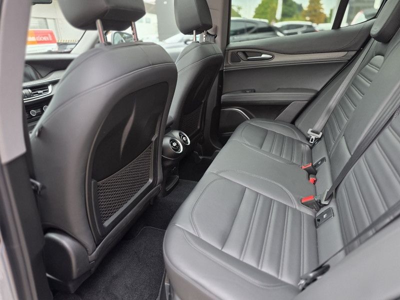 Alfa Romeo Stelvio 2021