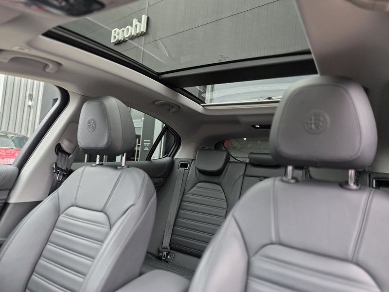 Alfa Romeo Stelvio 2021