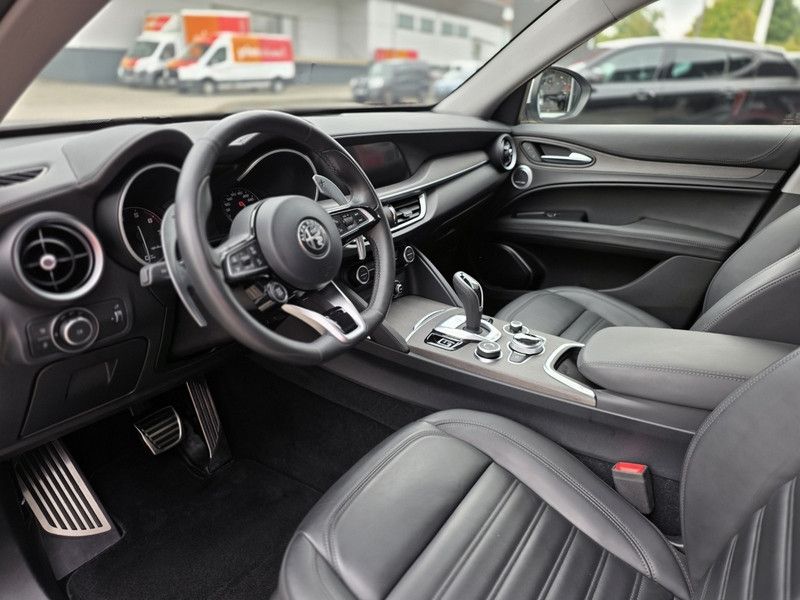 Alfa Romeo Stelvio 2021