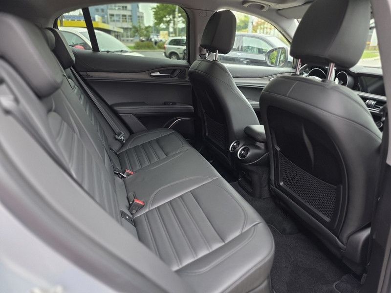 Alfa Romeo Stelvio 2021