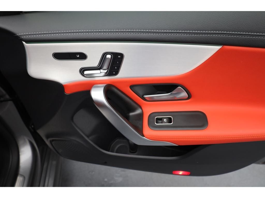 Mercedes-Benz CLA 200 2024