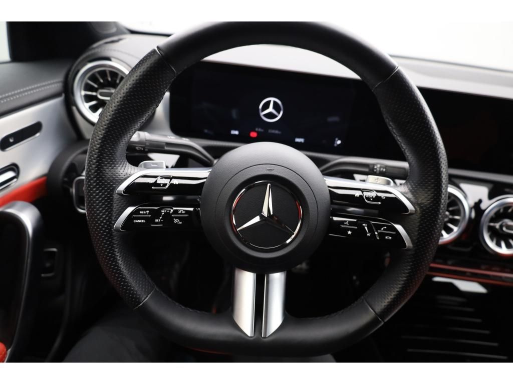 Mercedes-Benz CLA 200 2024
