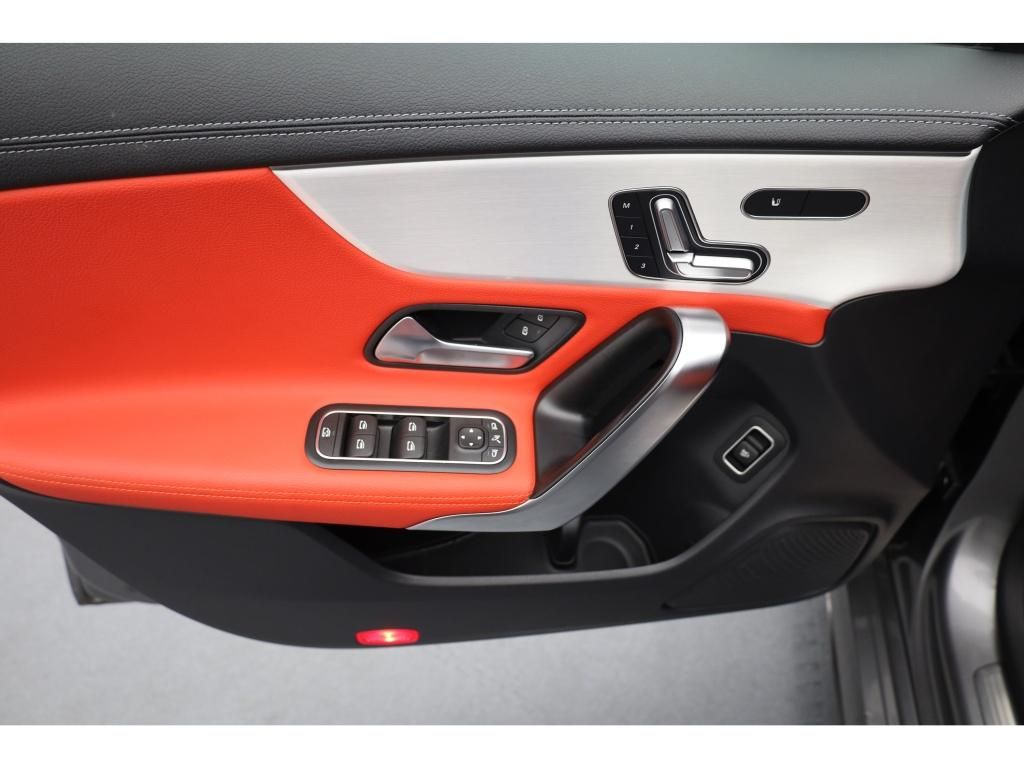 Mercedes-Benz CLA 200 2024