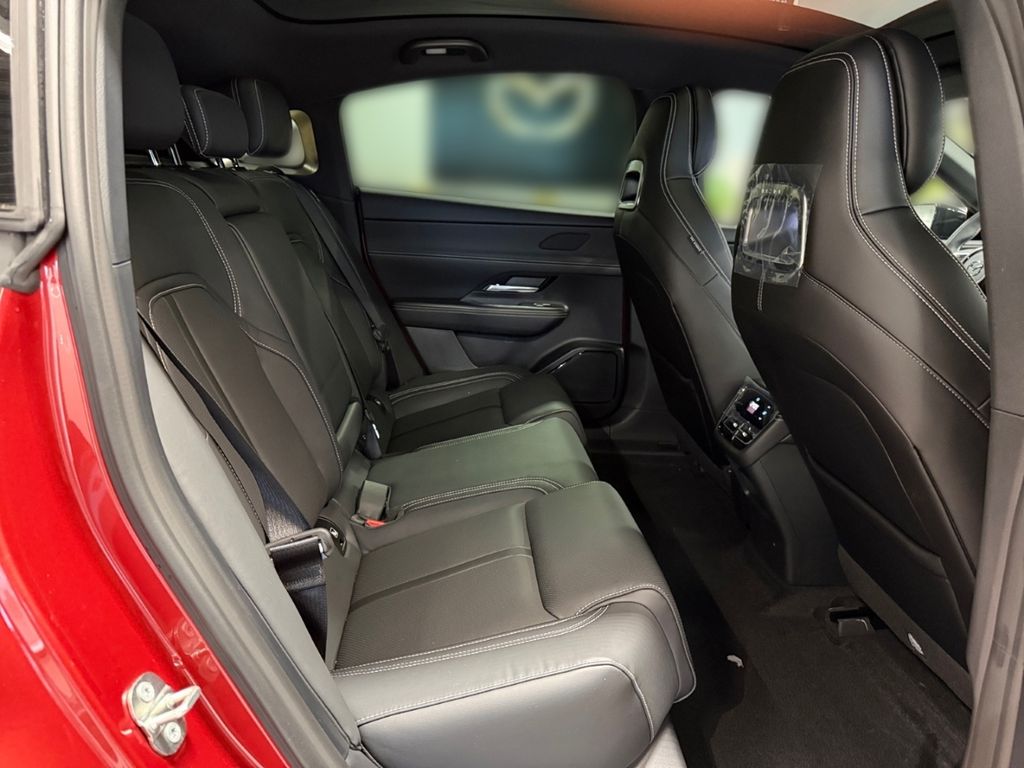 Mazda 6e
