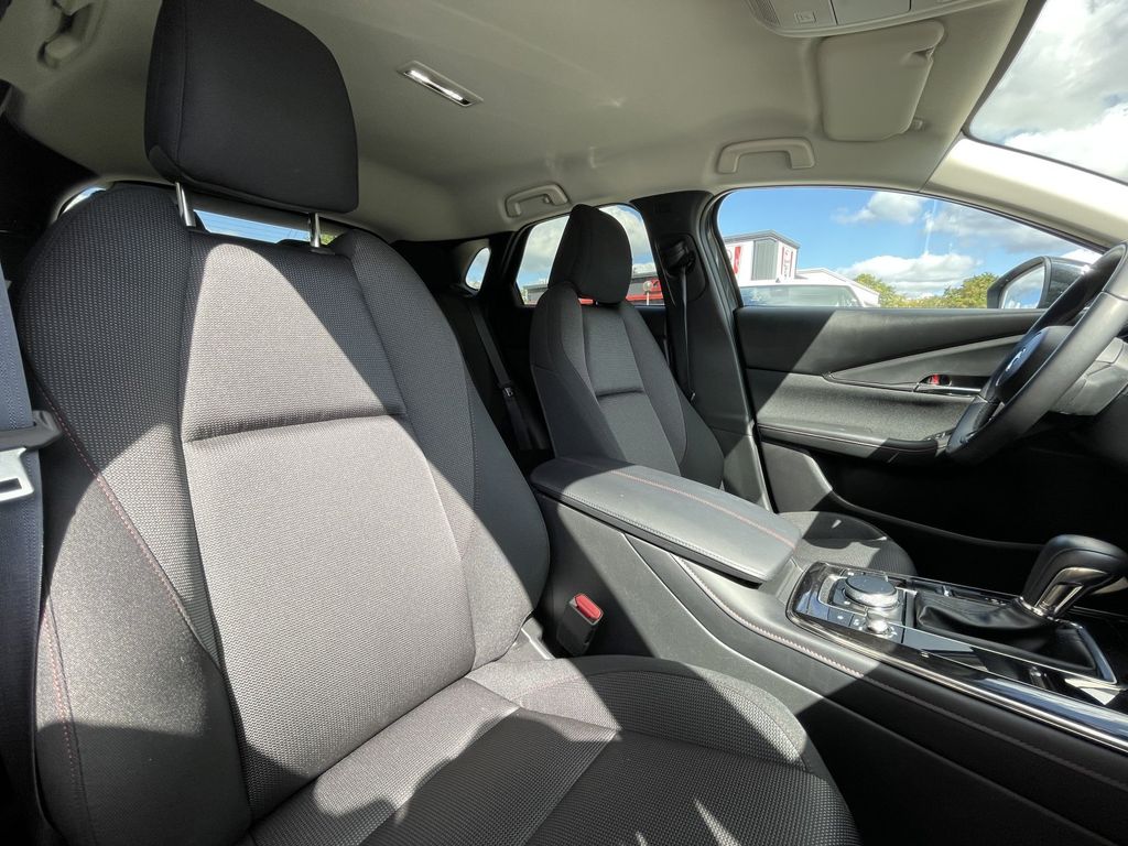 Mazda CX-30 2025