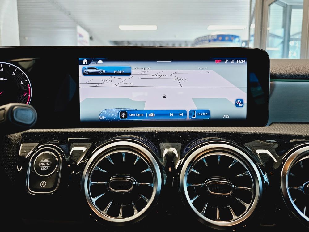 Mercedes-Benz A 180 2023