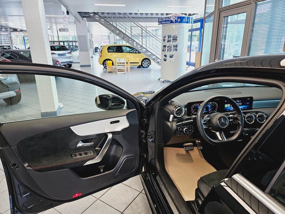 Mercedes-Benz A 180 2023