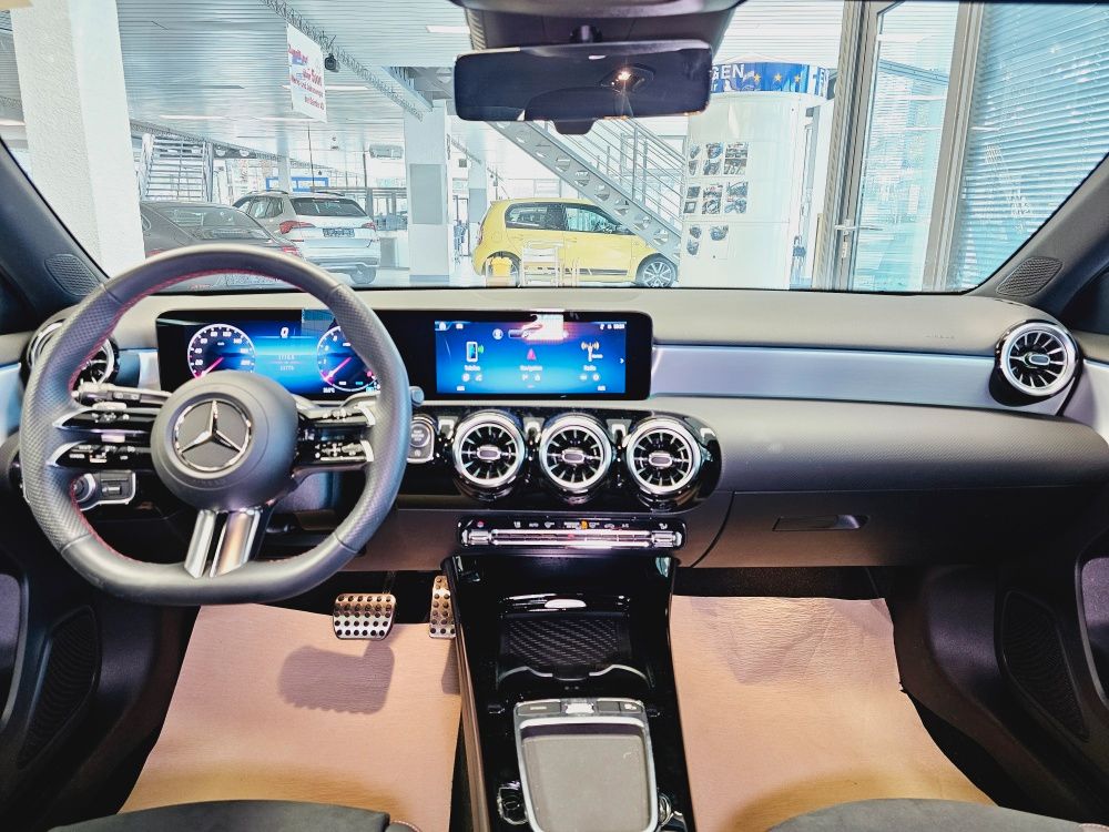 Mercedes-Benz A 180 2023