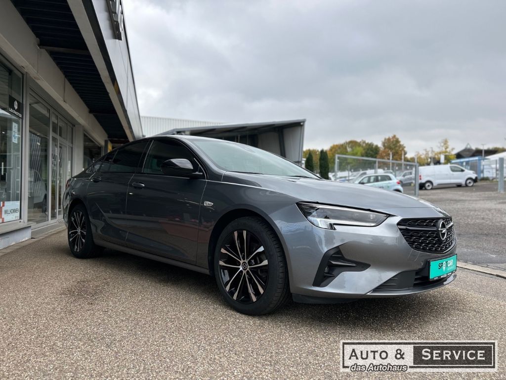 Opel Insignia 2022