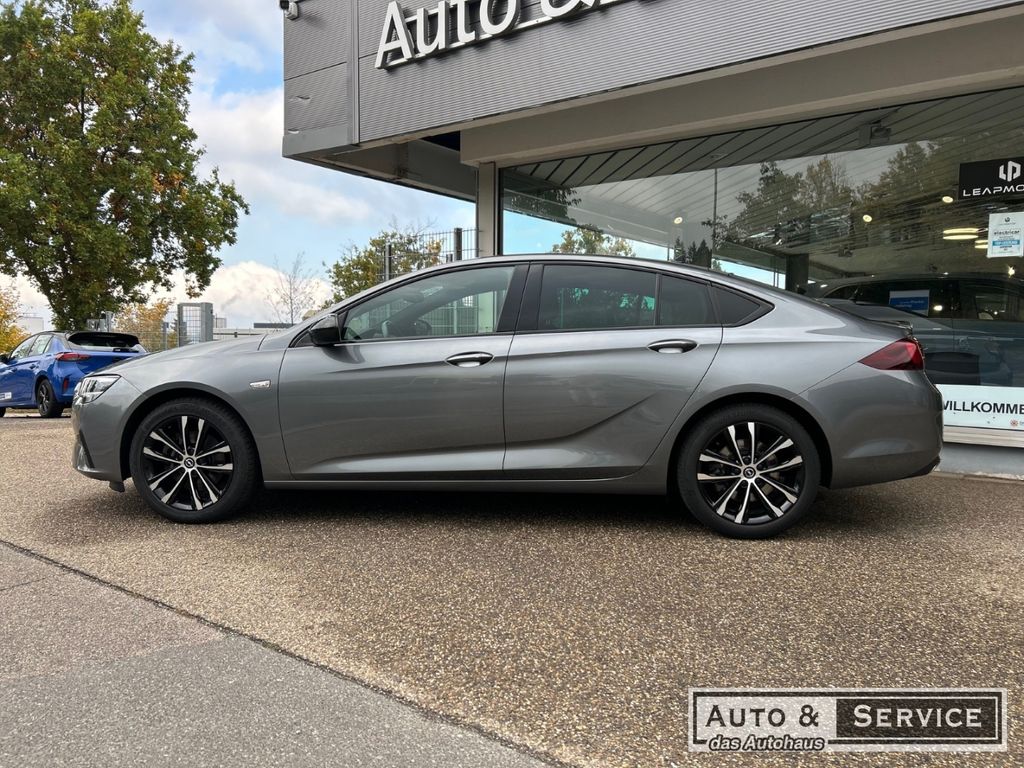 Opel Insignia 2022
