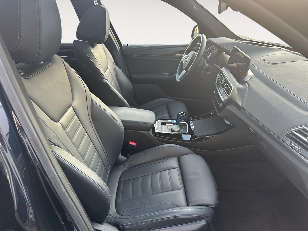 BMW iX3 2022