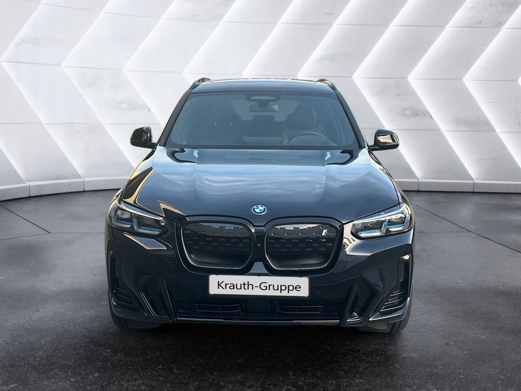 BMW iX3 2022