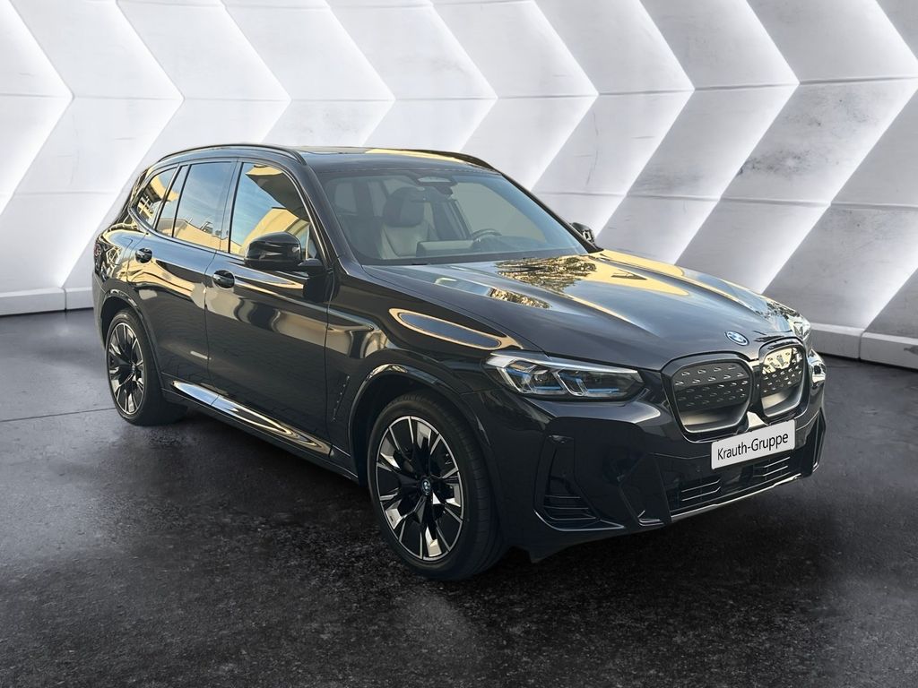 BMW iX3 2022