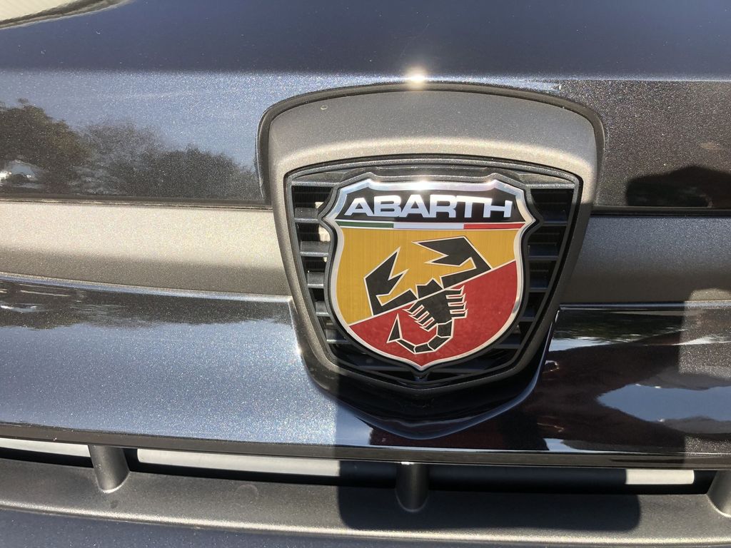 Abarth 595 2021