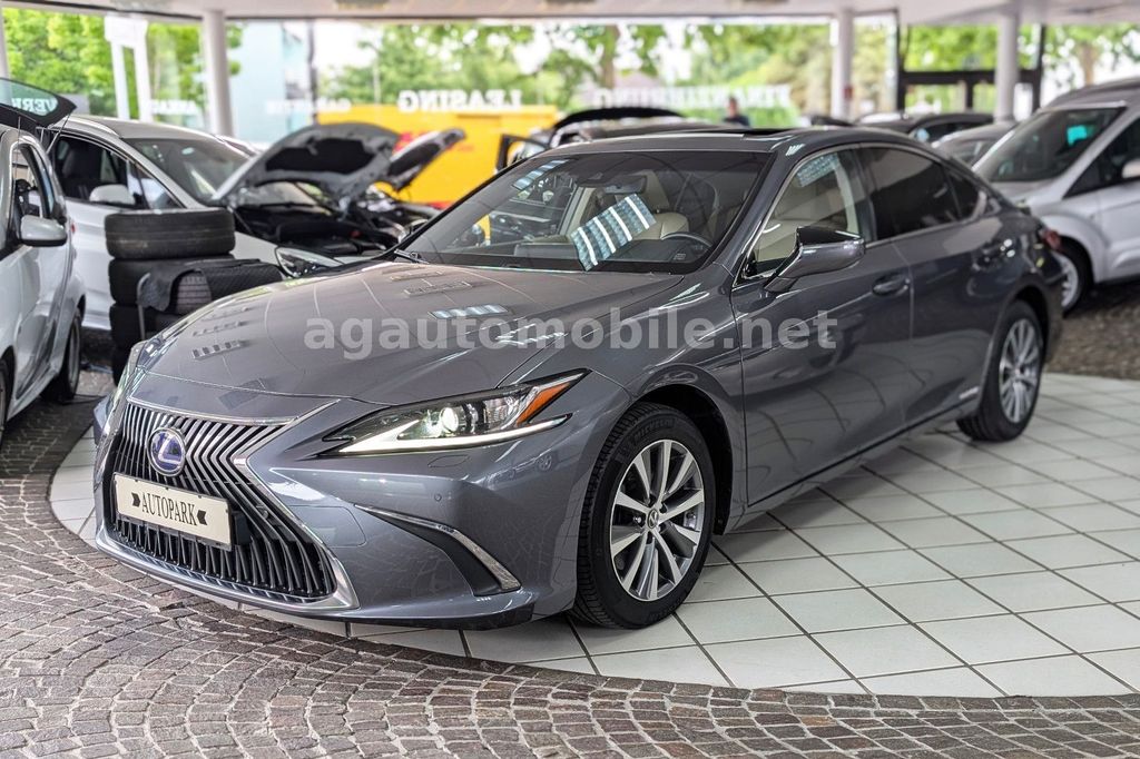 Lexus ES 300 2020