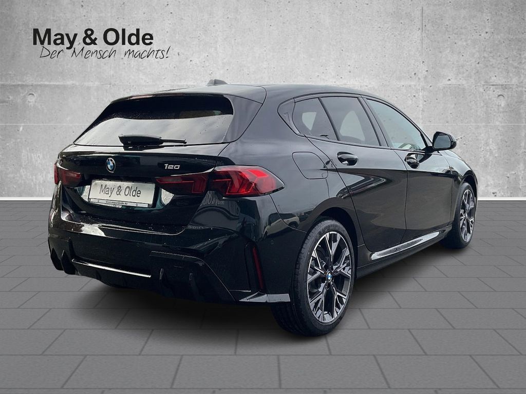 BMW 120
