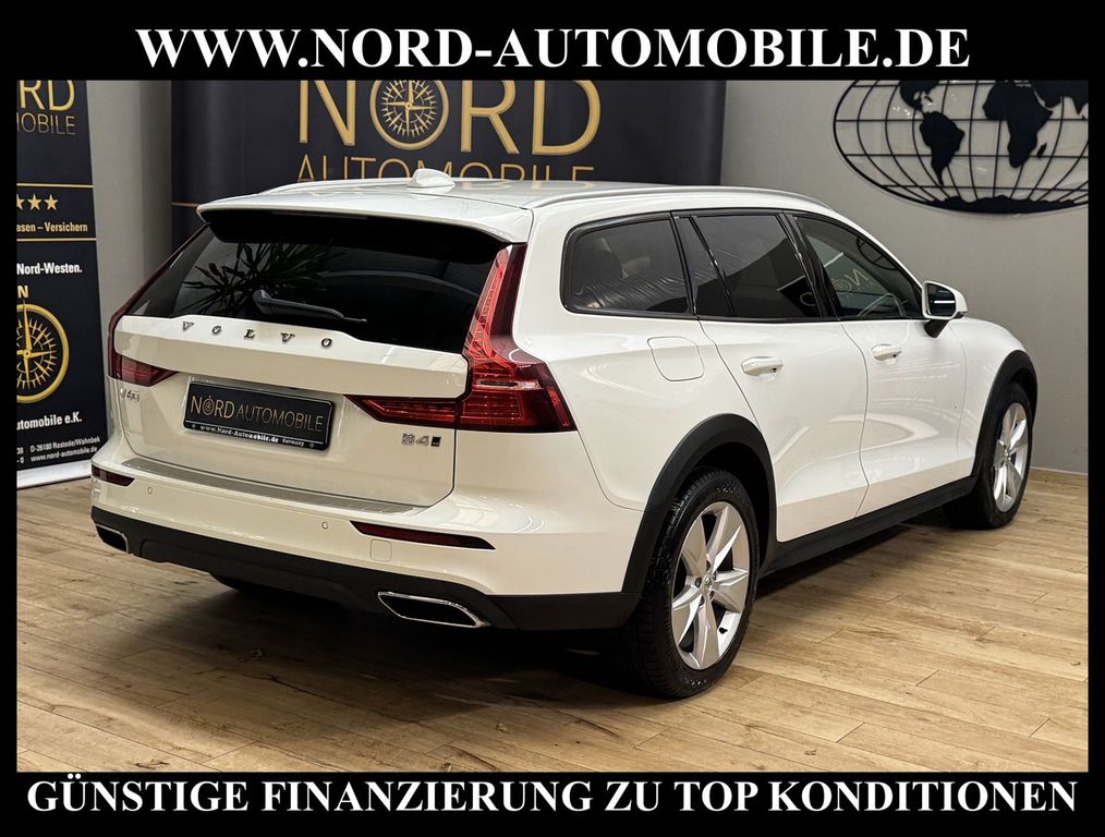 Volvo V60 Cross Country 2022