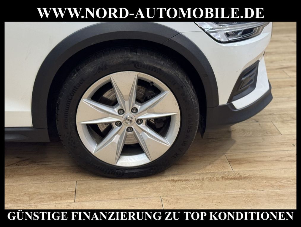 Volvo V60 Cross Country 2022
