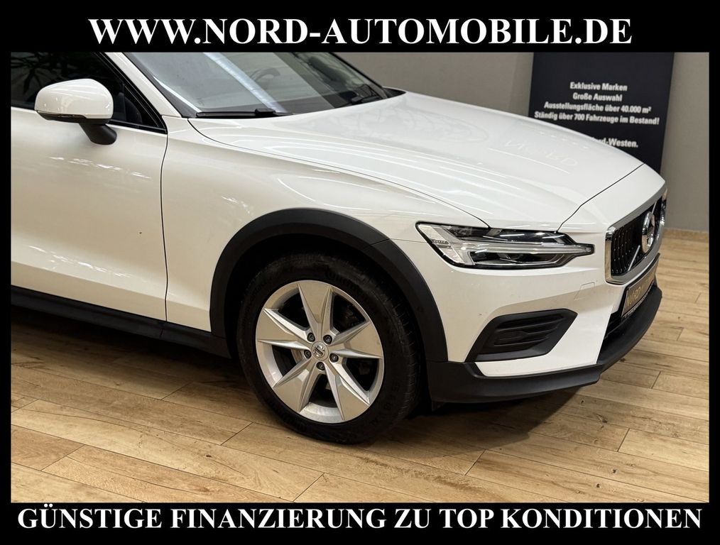 Volvo V60 Cross Country 2022