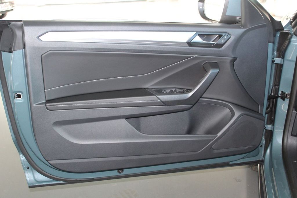 Volkswagen T-Roc 2025