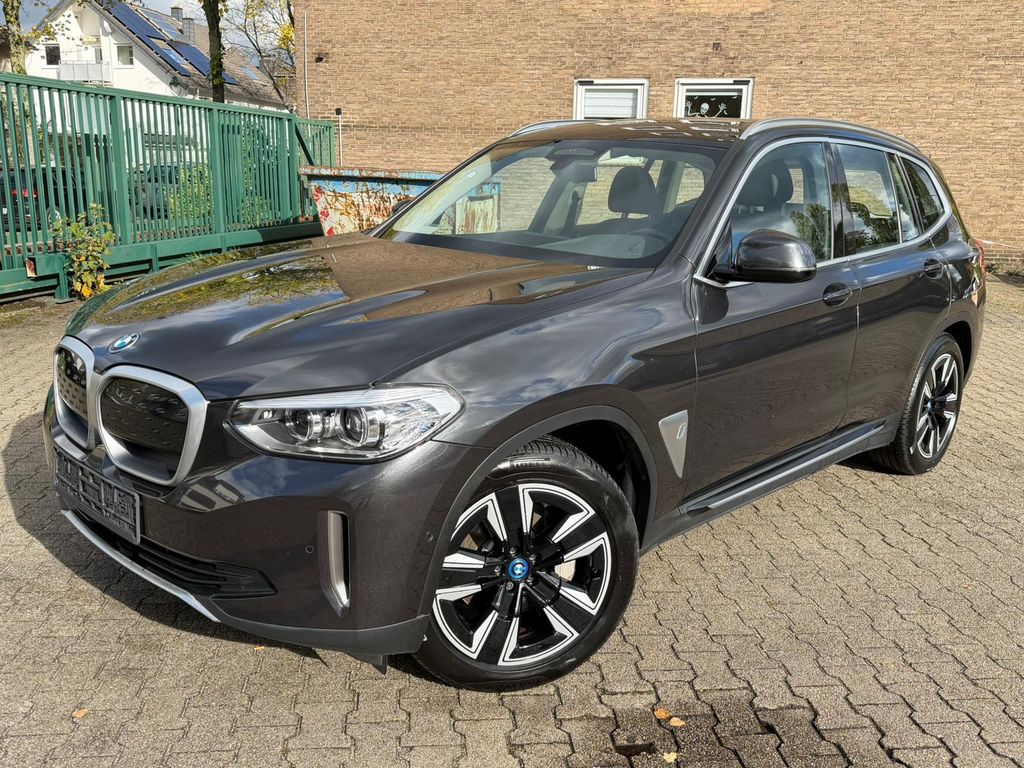BMW iX3 2021