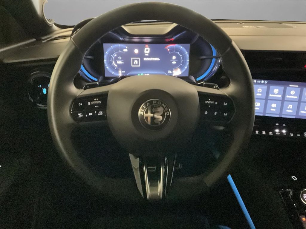 Alfa Romeo Junior 2025