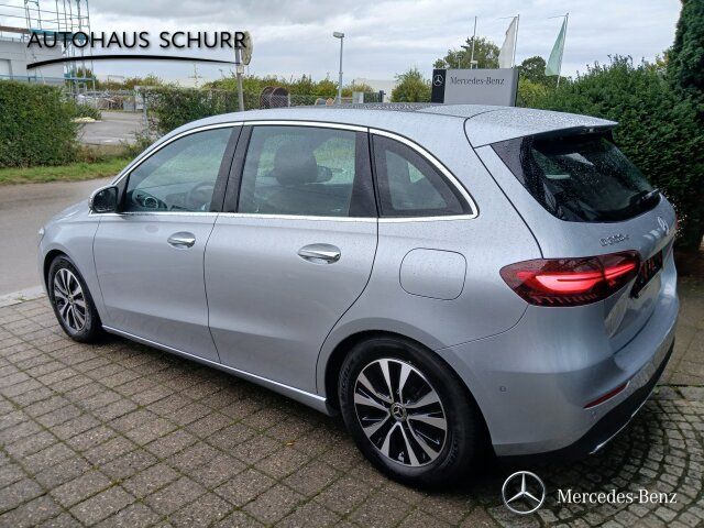 Mercedes-Benz B 200 2025