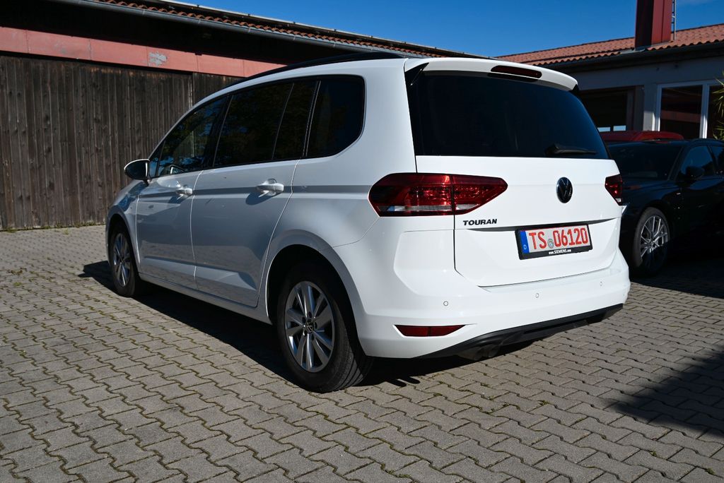 Volkswagen Touran 2021