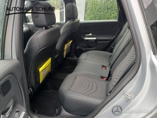 Mercedes-Benz B 200 2025