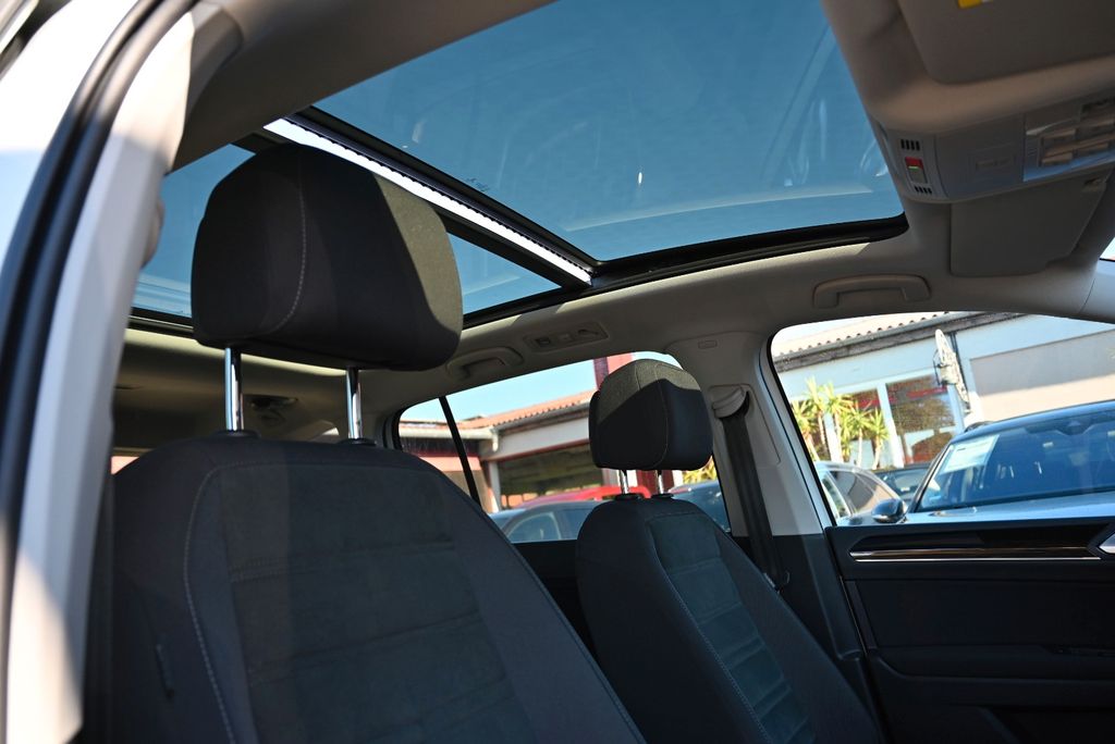 Volkswagen Touran 2021