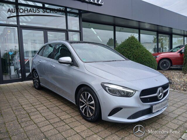 Mercedes-Benz B 200 2025