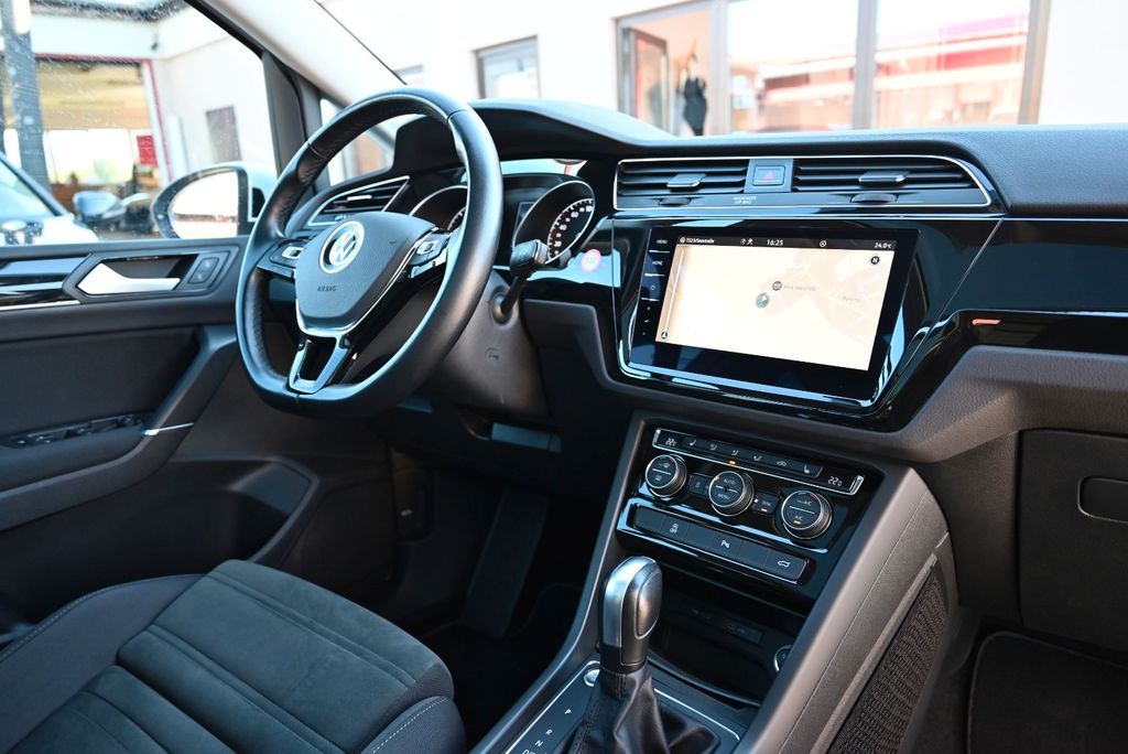 Volkswagen Touran 2021