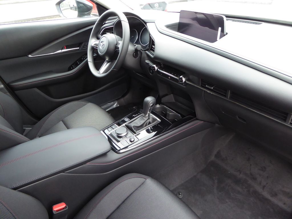 Mazda CX-30 2025
