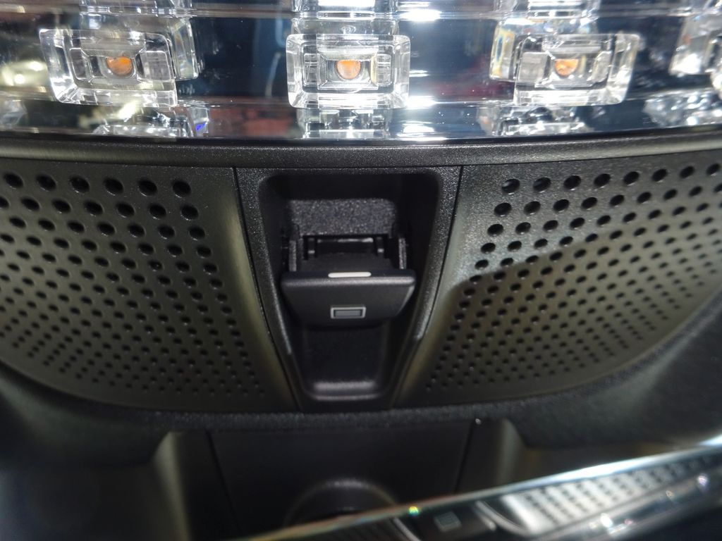 Mercedes-Benz E 220 2024
