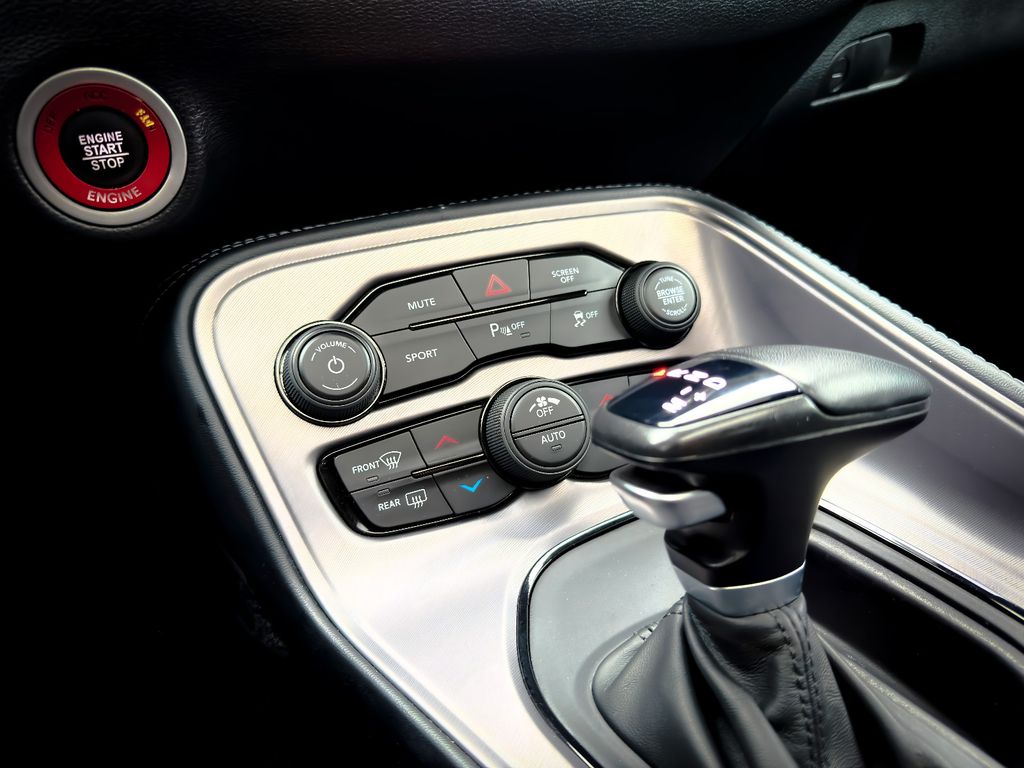 Dodge Challenger 2024