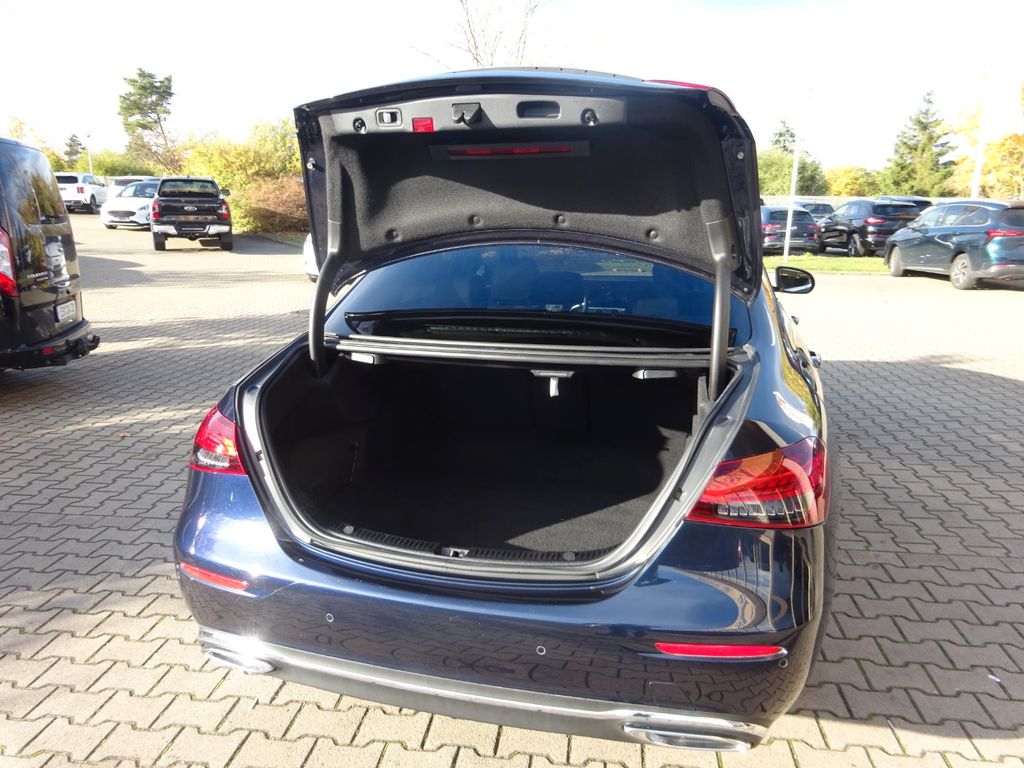 Mercedes-Benz E 220 2024