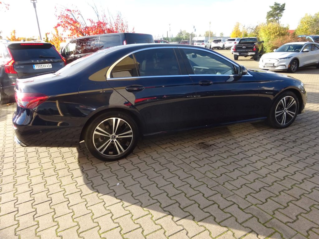 Mercedes-Benz E 220 2024