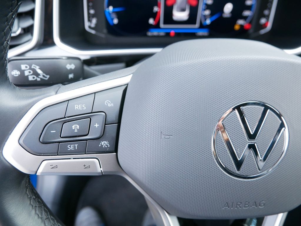 Volkswagen T-Roc 2024