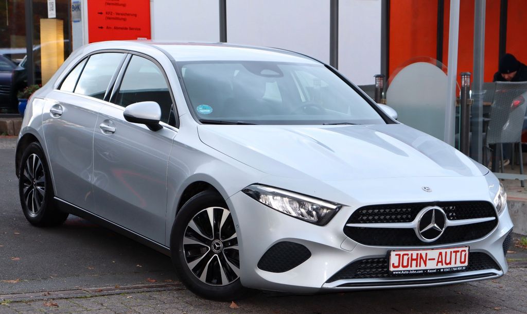 Mercedes-Benz A 180 2023