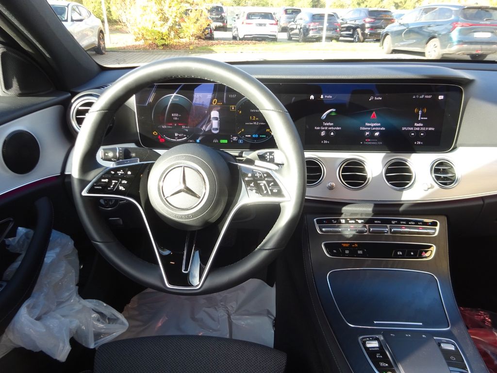 Mercedes-Benz E 220 2024