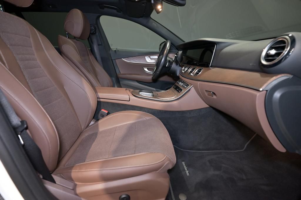 Mercedes-Benz E 300 2021