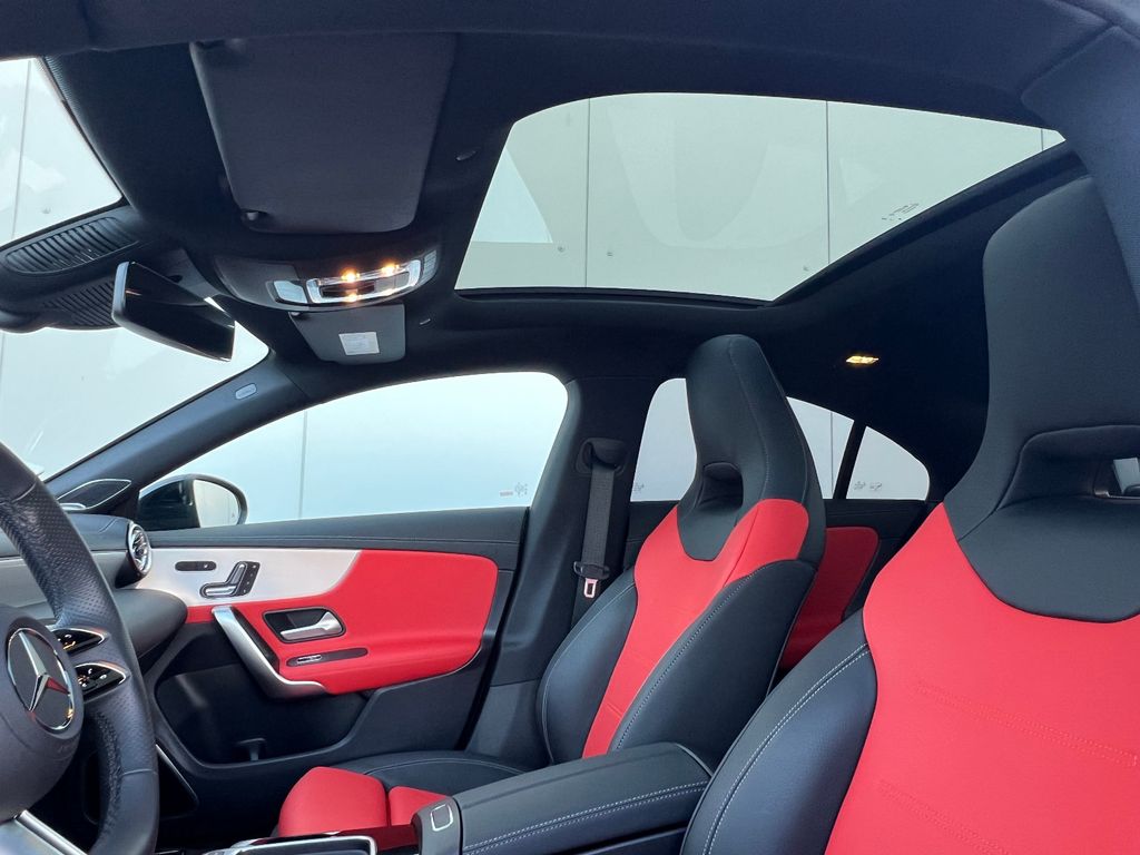 Mercedes-Benz CLA 200 2024