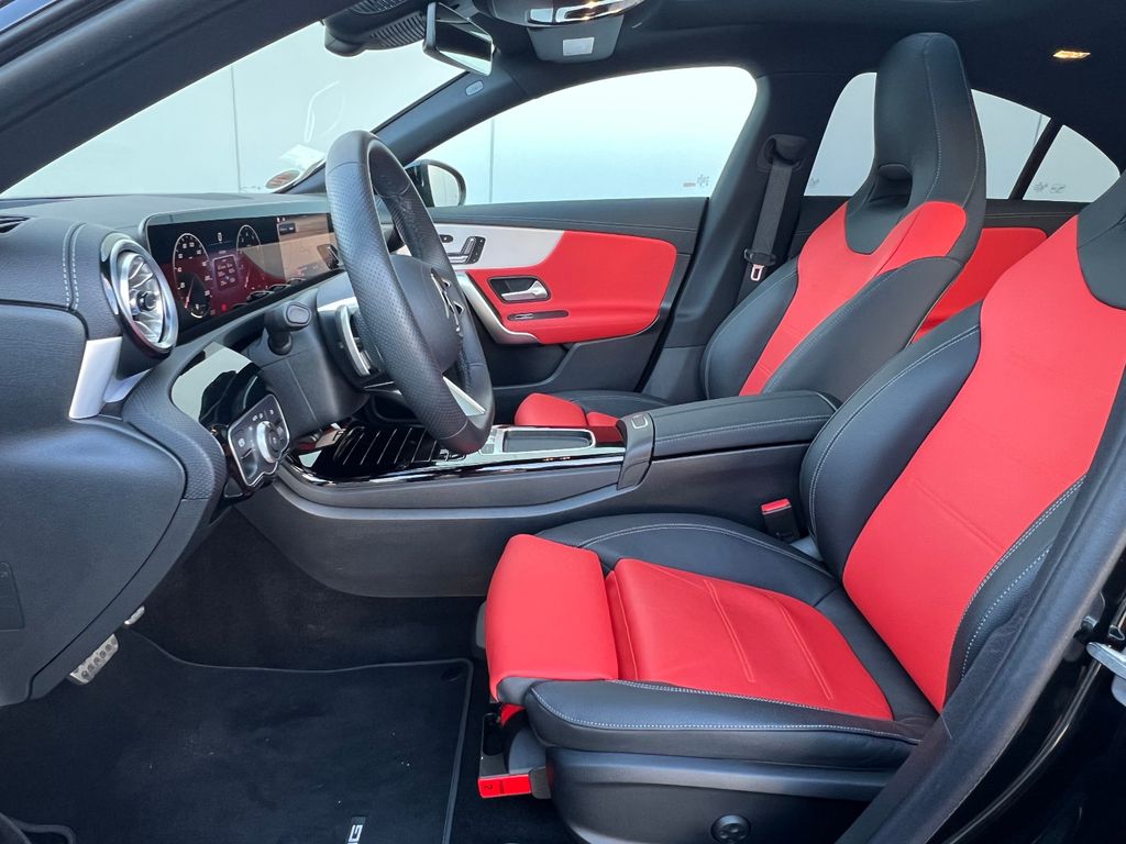 Mercedes-Benz CLA 200 2024