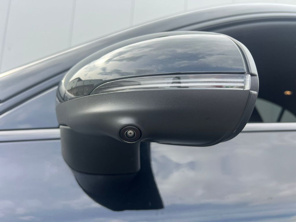 Mercedes-Benz CLA 200 2024