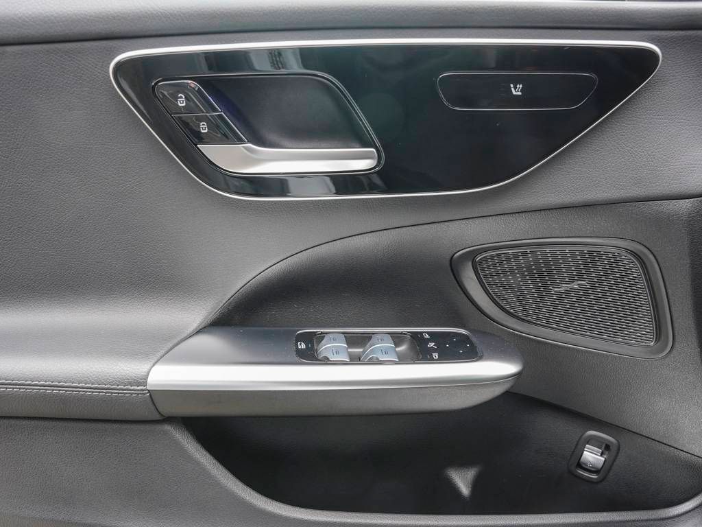 Mercedes-Benz C 300 2023