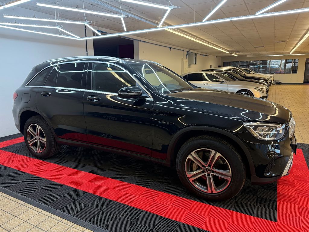 Mercedes-Benz GLC 300 2020