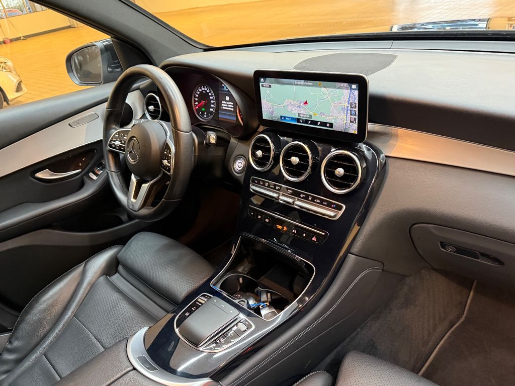 Mercedes-Benz GLC 300 2020