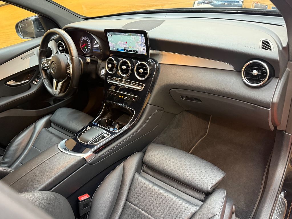 Mercedes-Benz GLC 300 2020